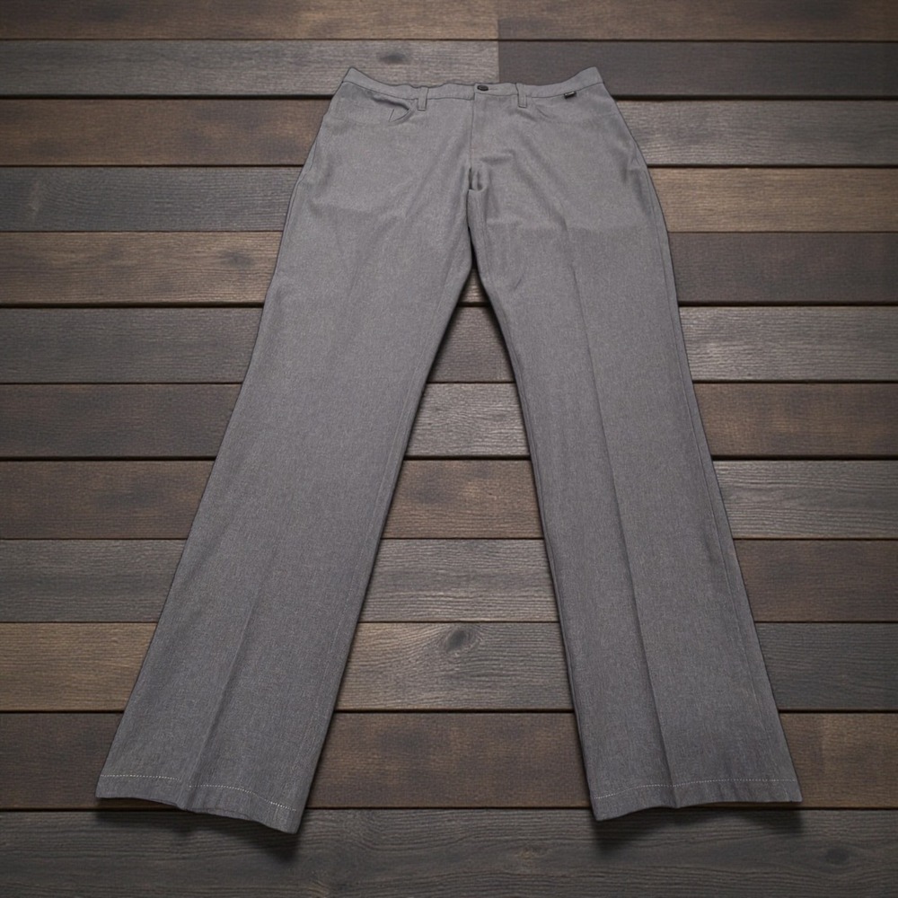 Travis Mathew  Grey Heather Golf Pants 1MT435 Men's 34 X 30 Stretch Performance